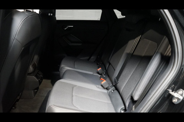 Audi Q3 Sportback 35 TFSI 3x S-Line Black Optik AUTOMAAT-ACC-CAMERA-DRIVE SELECT-KEYLESS-MATRIX LED-NAVIGATIE