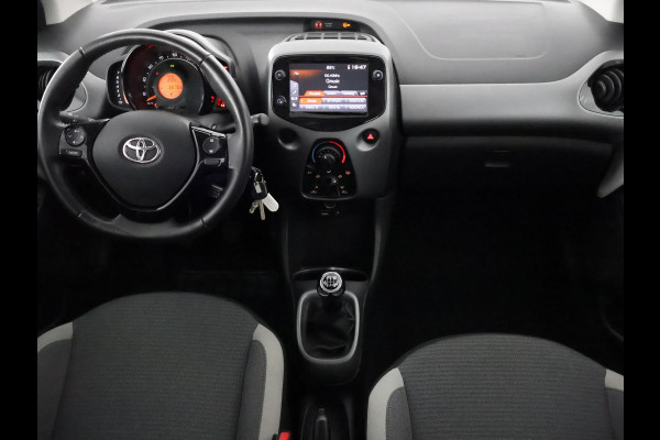Toyota Aygo 1.0 VVT-i X-Play | Dealer onderhouden | Apple Carplay & AndroidAUTO | Airco | 1e eigenaar