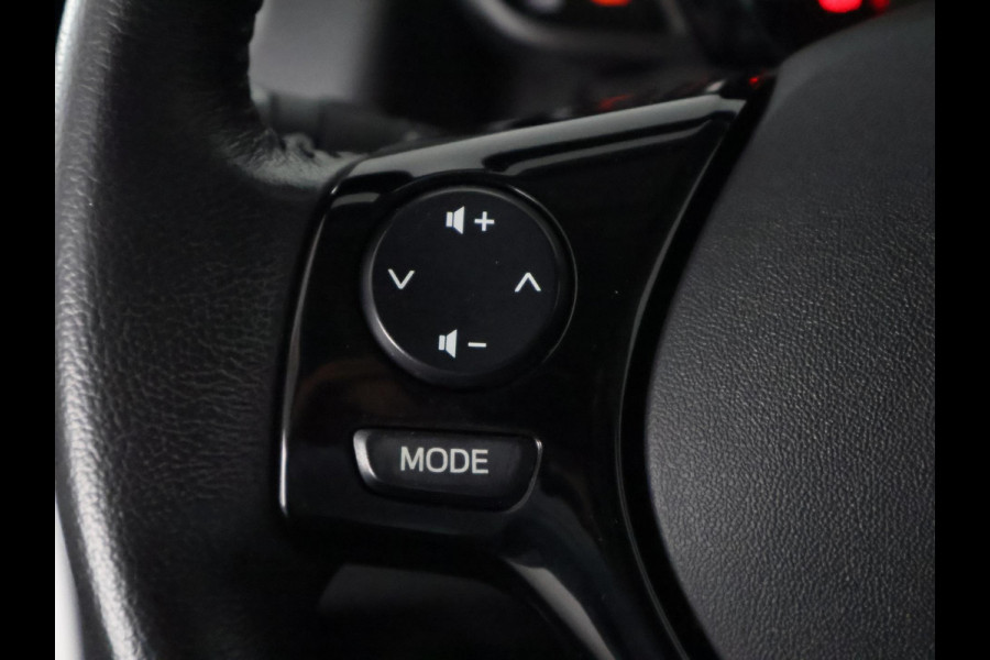 Toyota Aygo 1.0 VVT-i X-Play | Dealer onderhouden | Apple Carplay & AndroidAUTO | Airco | 1e eigenaar