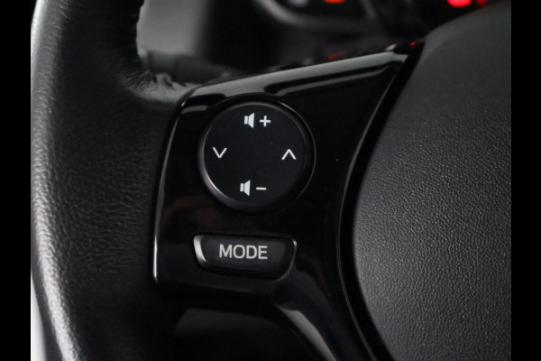 Toyota Aygo 1.0 VVT-i X-Play | Dealer onderhouden | Apple Carplay & AndroidAUTO | Airco | 1e eigenaar