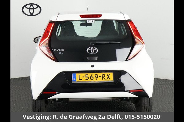 Toyota Aygo 1.0 VVT-i X-Play | Dealer onderhouden | Apple Carplay & AndroidAUTO | Airco | 1e eigenaar
