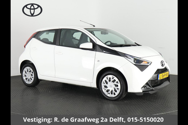Toyota Aygo 1.0 VVT-i X-Play | Dealer onderhouden | Apple Carplay & AndroidAUTO | Airco | 1e eigenaar