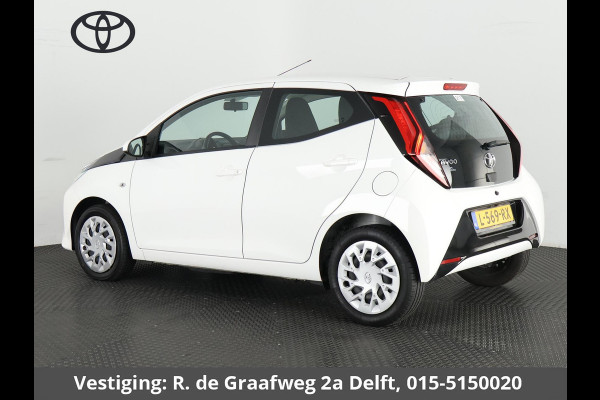 Toyota Aygo 1.0 VVT-i X-Play | Dealer onderhouden | Apple Carplay & AndroidAUTO | Airco | 1e eigenaar