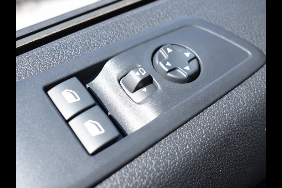Opel Vivaro Electric L3 75 kWh | 0% rente | Apple Carplay | camera | dodehoekdetectie | parkeersensoren voor/achter | rijklaarprijs