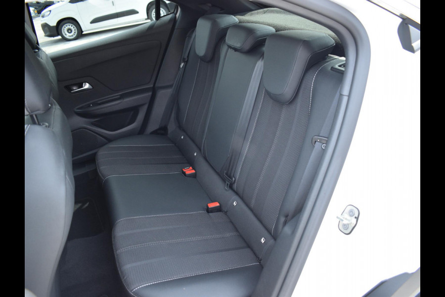 Opel Mokka 1.2 Business Elegance 10" NAVI & CARPLAY | CAMERA MET SENSOREN | E.C.C. |