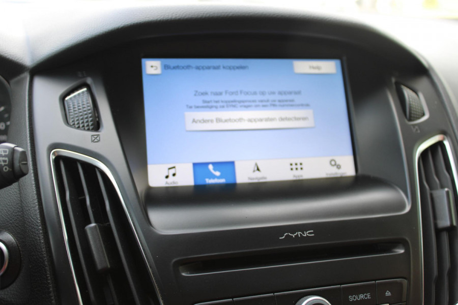 Ford FOCUS Wagon 1.5 EcoBoost 150 PK Titanium | Trekhaak | 1500 KG Trekgewicht | Navigatie | PDC V + A | Climate Control | Cruise Control | Voorruitverwarming | Dealeronderhouden
