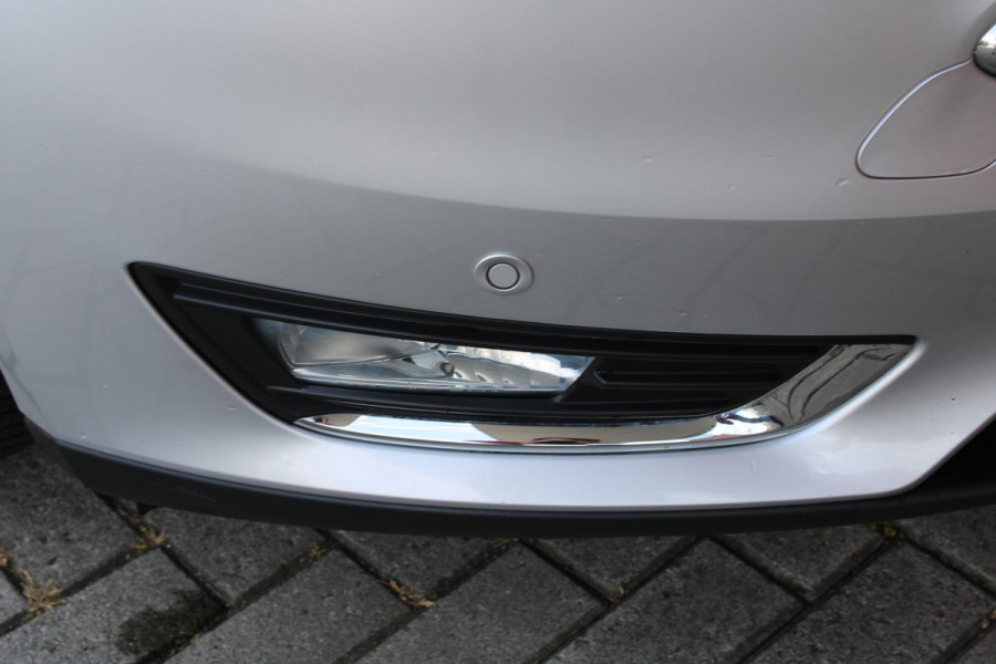 Ford FOCUS Wagon 1.5 EcoBoost 150 PK Titanium | Trekhaak | 1500 KG Trekgewicht | Navigatie | PDC V + A | Climate Control | Cruise Control | Voorruitverwarming | Dealeronderhouden