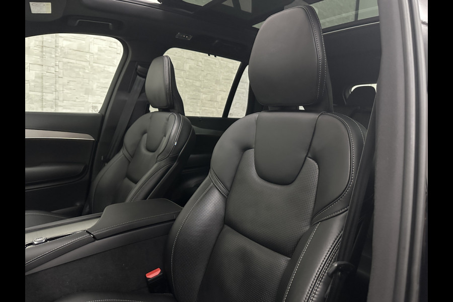 Volvo XC90 T8 R 455PK Long Range Ultimate Dark | Luchtvering | Bowers & Wilkins | 360 Camera | Panorama | Pilot-Assist | R-Design | ACC | Stoelventilatie | Trekhaak | Head-Up | Keyless-Entry | Sportstoelen | Memory | Standkachel | Stuurverwarming | Full-LED | Zonwering | BLIS | Carplay |