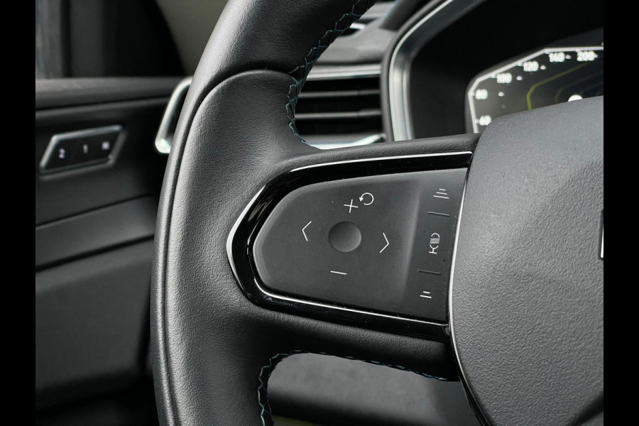 Lynk & Co RS Shadow Edition 01 1.5 262PK Trekhaak Pano 360° Navi Adapt cruise 262PK Elekr. Achterklep