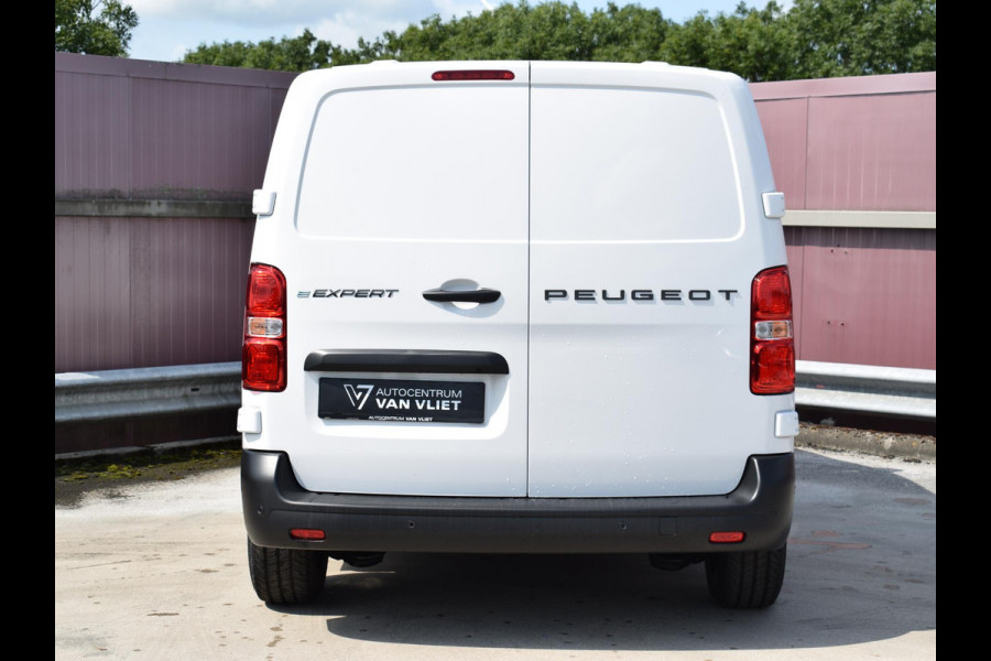 Peugeot e-Expert EV L2 75 kWh | 0% rente | Apple Carplay | parkeersensoren + camera | navigatie | rijklaarprijs