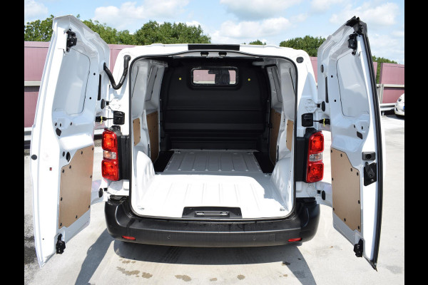 Peugeot e-Expert EV L2 75 kWh | 0% rente | Apple Carplay | parkeersensoren + camera | navigatie | rijklaarprijs