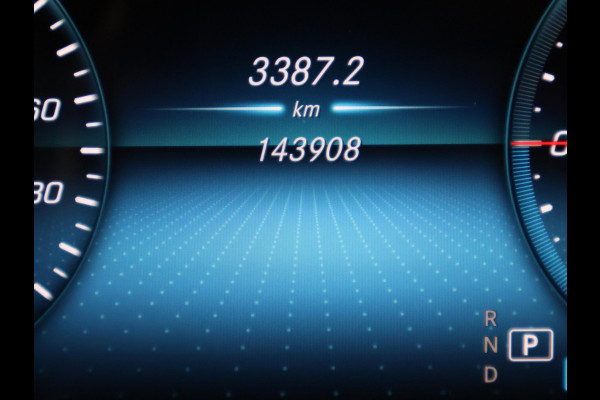 Mercedes-Benz EQC 400 4MATIC Premium Plus 80 kWh | Wide-screen | Schuif-/Kanteldak | Navigatie | 360°camera |