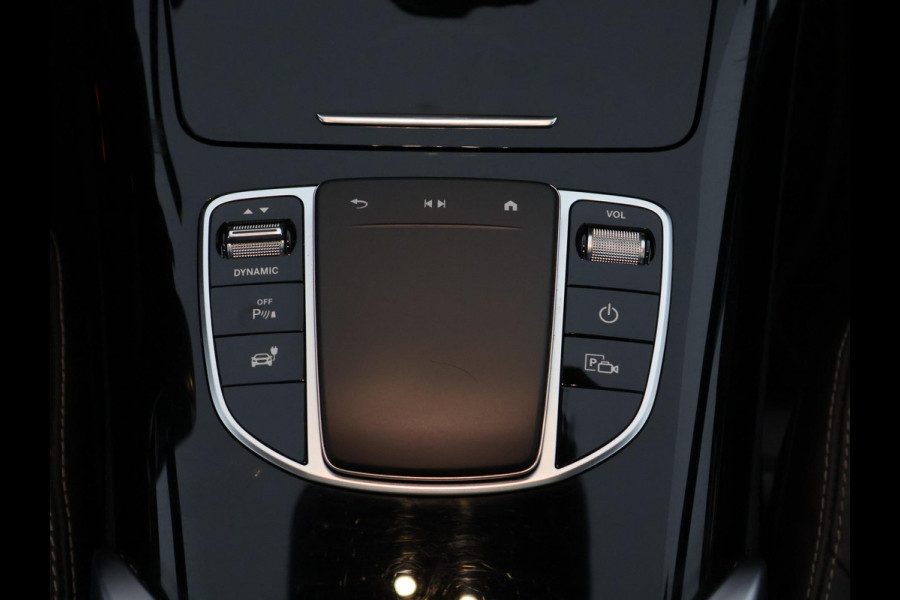 Mercedes-Benz EQC 400 4MATIC Premium Plus 80 kWh | Wide-screen | Schuif-/Kanteldak | Navigatie | 360°camera |