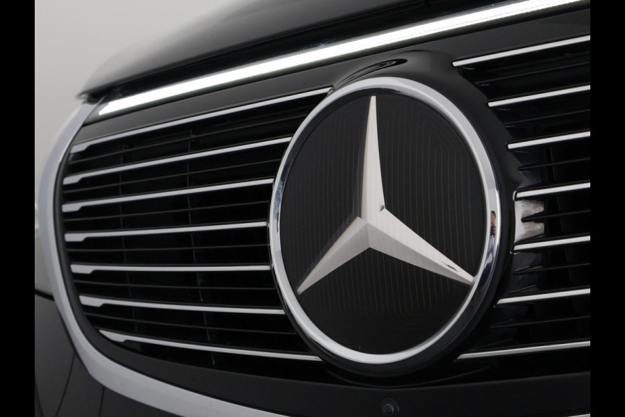 Mercedes-Benz EQC 400 4MATIC Premium Plus 80 kWh | Wide-screen | Schuif-/Kanteldak | Navigatie | 360°camera |