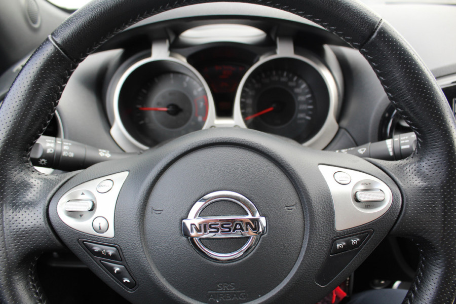 Nissan Juke 1.2-116pk DIG-T S/S Acenta. Zeer nette en goed onderhouden hoogzitter ! Autm. airco, camera, trekhaak, LM wielen, airco, cruise control, navigatie, telefoonvoorb., All season banden, privacy glass etc