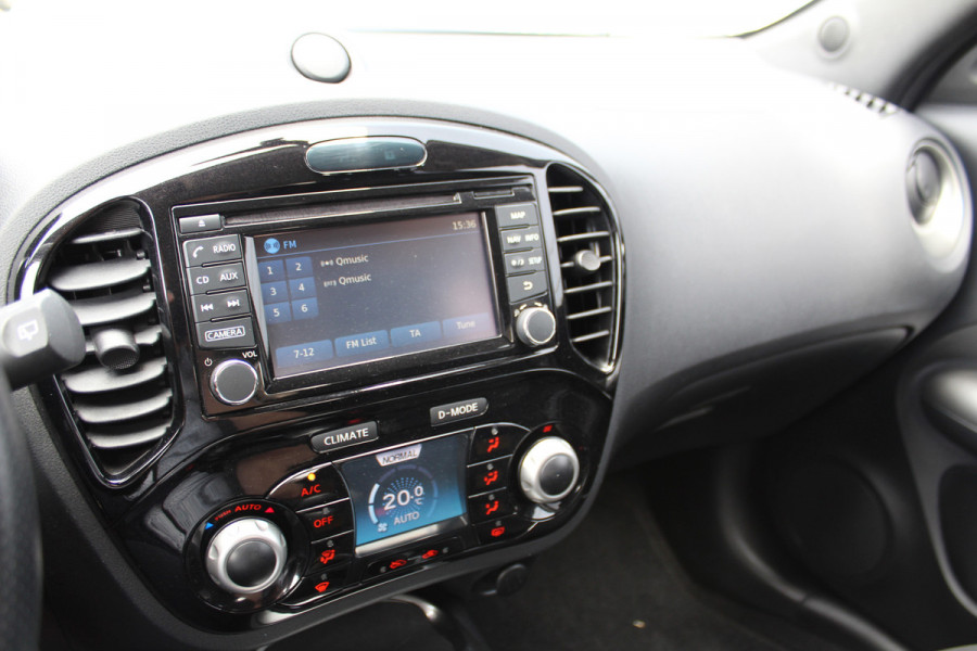 Nissan Juke 1.2-116pk DIG-T S/S Acenta. Zeer nette en goed onderhouden hoogzitter ! Autm. airco, camera, trekhaak, LM wielen, airco, cruise control, navigatie, telefoonvoorb., All season banden, privacy glass etc