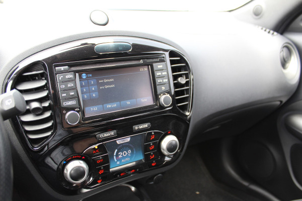 Nissan Juke 1.2-116pk DIG-T S/S Acenta. Zeer nette en goed onderhouden hoogzitter ! Autm. airco, camera, trekhaak, LM wielen, airco, cruise control, navigatie, telefoonvoorb., All season banden, privacy glass etc
