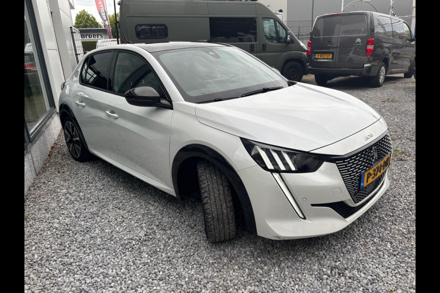 Peugeot e-208 EV GT Pack 50 kWh | Aviloo 92% | 12 maanden BOVAG garantie! |