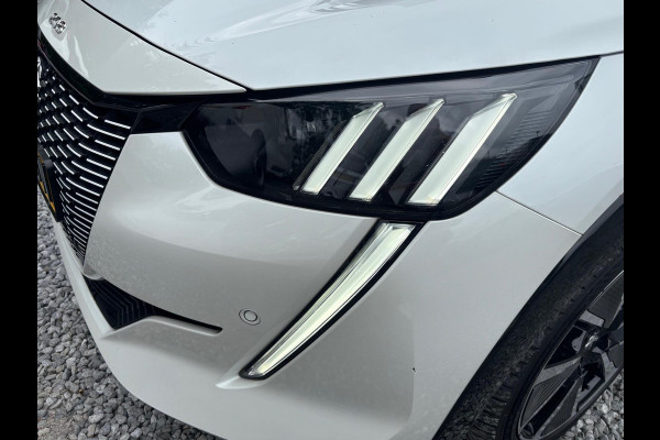 Peugeot e-208 EV GT Pack 50 kWh | Aviloo 92% | 12 maanden BOVAG garantie! |