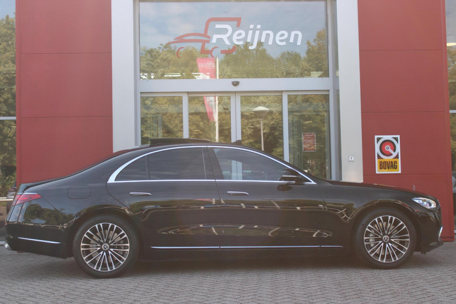 Mercedes-Benz S-Klasse 580e 4MATIC AMG LINE 510PK | PANORAMISCH SCHUIF / KANTELDAK | 360° CAMERA | BURMESTER PREMIUM AUDIO | NAPPA LEDEREN BEKLEDING | VOORSTOELEN ELEKTRISCH VERSTELBAAR MET GEHEUGEN | VOORSTOELEN EN ACHTERBANK GEVENTILEERD / VERWARMD | MBUX AUGMENT REALITY NAVIGATIE / HEAD UPP DISPLAY | MULTIMEDIA MBUX ( ACHTERBANK TABLET | ZWARTE HEMEL BEKLEDING | AIRBALANCE PAKKET (LUCHTREINIGING SYSTEEM) | MEESTURENDE ACHTERAS |  4 ZONE CLIMATE CONTROL |  ADAPTIVE RUITERWISSER ISTALLATIE  ( MAGIC  VISION CONTROL) |