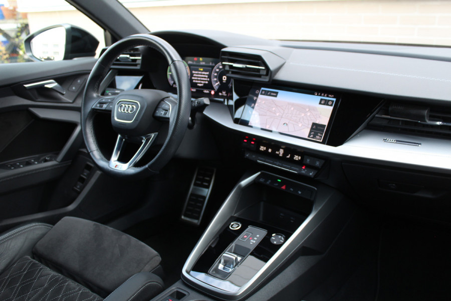Audi A3 Sportback 40 TFSI e S-Line | Alcantara | Adapt. Cruise | Afn. Trekhaak