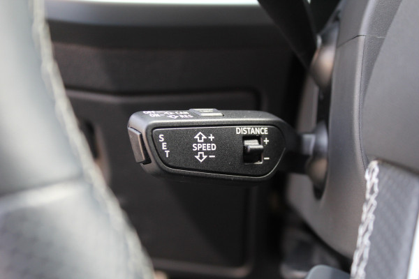 Audi A3 Sportback 40 TFSI e S-Line | Alcantara | Adapt. Cruise | Afn. Trekhaak