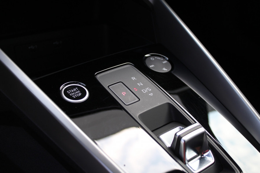 Audi A3 Sportback 40 TFSI e S-Line | Alcantara | Adapt. Cruise | Afn. Trekhaak