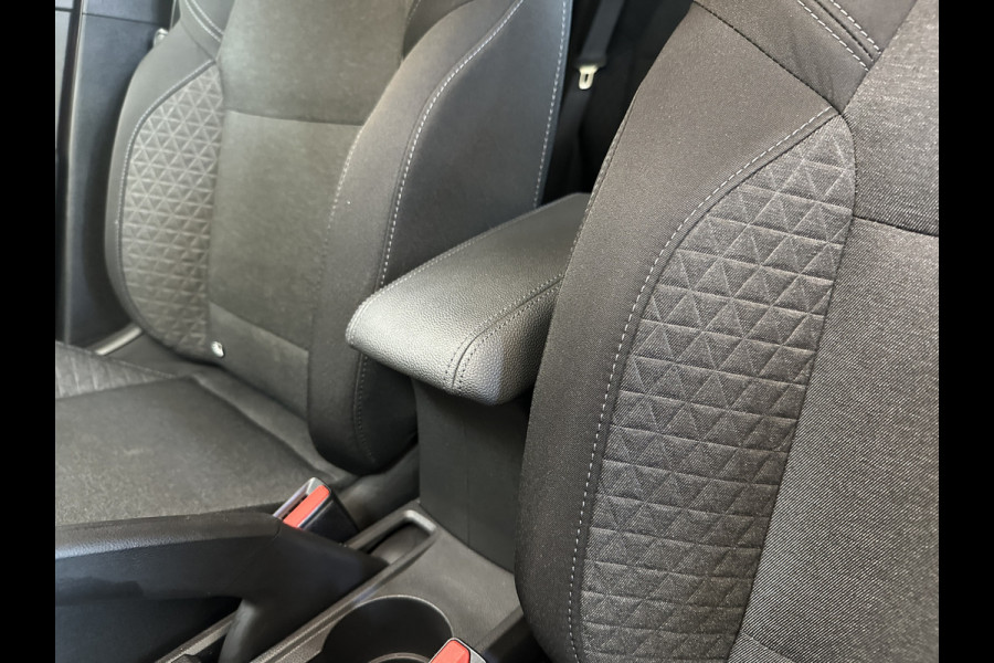 Renault Clio 1.0 TCe 100 R.S. Line | Navi | 16" | Clima | Stoelverwarming | Carplay |