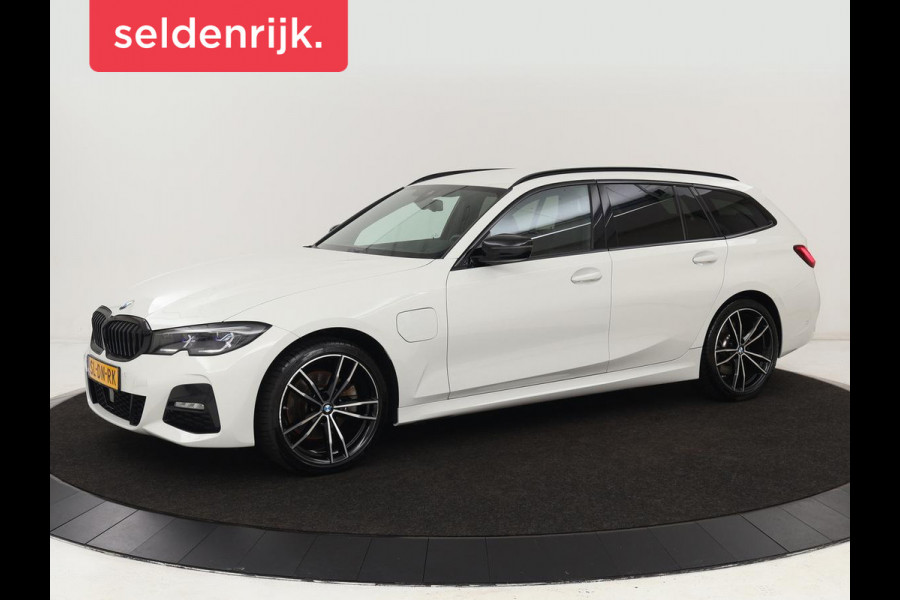 BMW 3-serie 320e M Sport | Head-Up | LaserLight | Stoelverwarming | Adaptive cruise | Sfeerverlichting | Carplay | Sportstoelen
