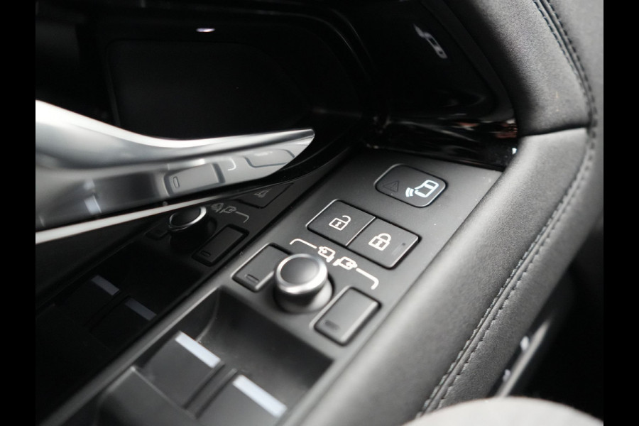 Land Rover Range Rover Evoque P300e AWD R-Dynamic Plug In Hybrid PHEV | Adaptive Cruise | Head Up Lederen Sportstoelen Memory | 20"L.M | Stuur & Stoelverwarming | Keyless | Apple Carplay |