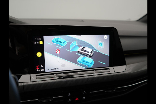 Volkswagen Golf GTE 245pk Plug In Hybrid Black Optic PHEV | Adaptive Cruise  | Camera | IQ Light | Sportstoelen Verwarmd | 18"L.M | Virtual | Apple Carplay | Sfeerverlichting | Keyless |
