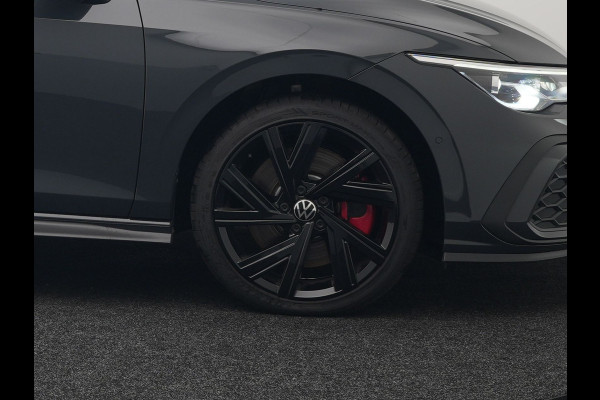 Volkswagen Golf GTE 245pk Plug In Hybrid Black Optic PHEV | Adaptive Cruise  | Camera | IQ Light | Sportstoelen Verwarmd | 18"L.M | Virtual | Apple Carplay | Sfeerverlichting | Keyless |