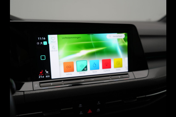 Volkswagen Golf GTE 245pk Plug In Hybrid Black Optic PHEV | Adaptive Cruise  | Camera | IQ Light | Sportstoelen Verwarmd | 18"L.M | Virtual | Apple Carplay | Sfeerverlichting | Keyless |