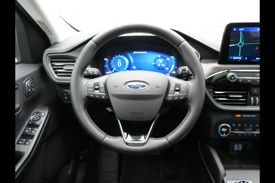 Ford Kuga Vignale Plug in Hybrid 225pk PHEV | Panodak | Head Up | Adaptive Cruise | 360 Camera | Lederen Sportstoelen Memory & Verwarmd | Apple Carplay | Bang&Olufsen | Navigatie | Pilot Assist | Virtual | DAB | Blis |