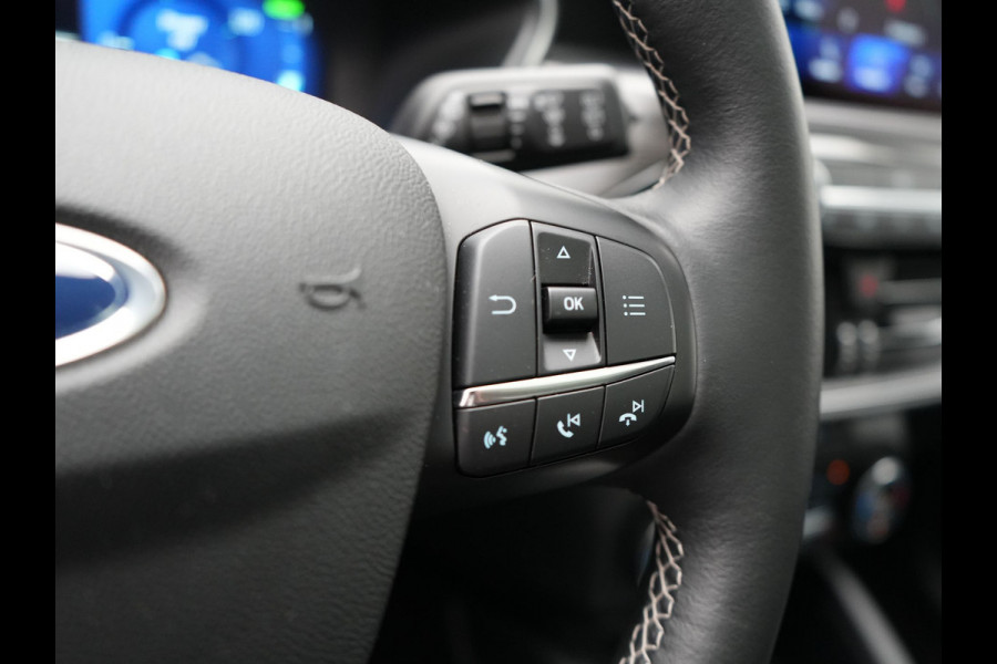 Ford Kuga Vignale Plug in Hybrid 225pk PHEV | Panodak | Head Up | Adaptive Cruise | 360 Camera | Lederen Sportstoelen Memory & Verwarmd | Apple Carplay | Bang&Olufsen | Navigatie | Pilot Assist | Virtual | DAB | Blis |