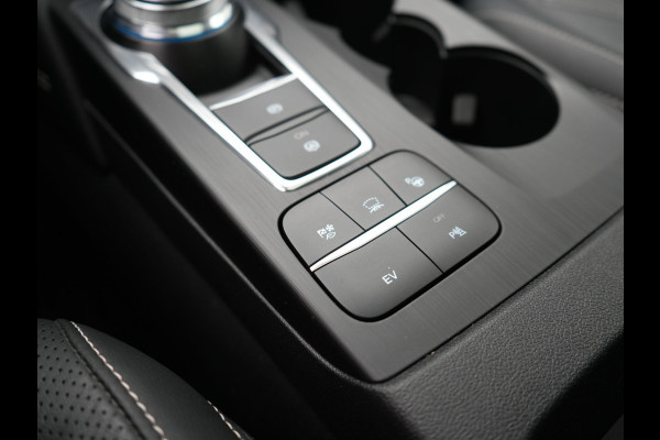 Ford Kuga Vignale Plug in Hybrid 225pk PHEV | Panodak | Head Up | Adaptive Cruise | 360 Camera | Lederen Sportstoelen Memory & Verwarmd | Apple Carplay | Bang&Olufsen | Navigatie | Pilot Assist | Virtual | DAB | Blis |