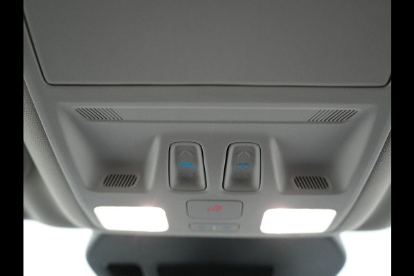Ford Kuga Vignale Plug in Hybrid 225pk PHEV | Panodak | Head Up | Adaptive Cruise | 360 Camera | Lederen Sportstoelen Memory & Verwarmd | Apple Carplay | Bang&Olufsen | Navigatie | Pilot Assist | Virtual | DAB | Blis |
