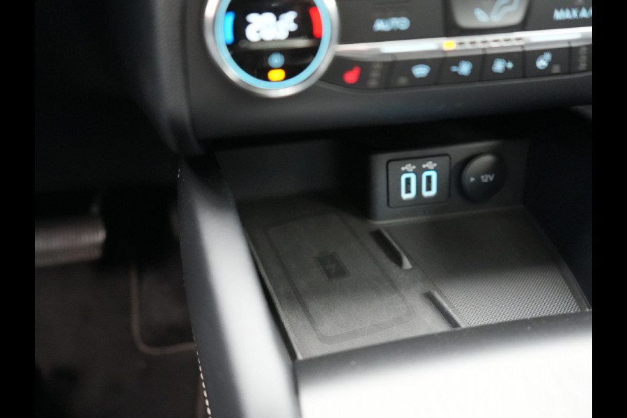 Ford Kuga Vignale Plug in Hybrid 225pk PHEV | Panodak | Head Up | Adaptive Cruise | 360 Camera | Lederen Sportstoelen Memory & Verwarmd | Apple Carplay | Bang&Olufsen | Navigatie | Pilot Assist | Virtual | DAB | Blis |