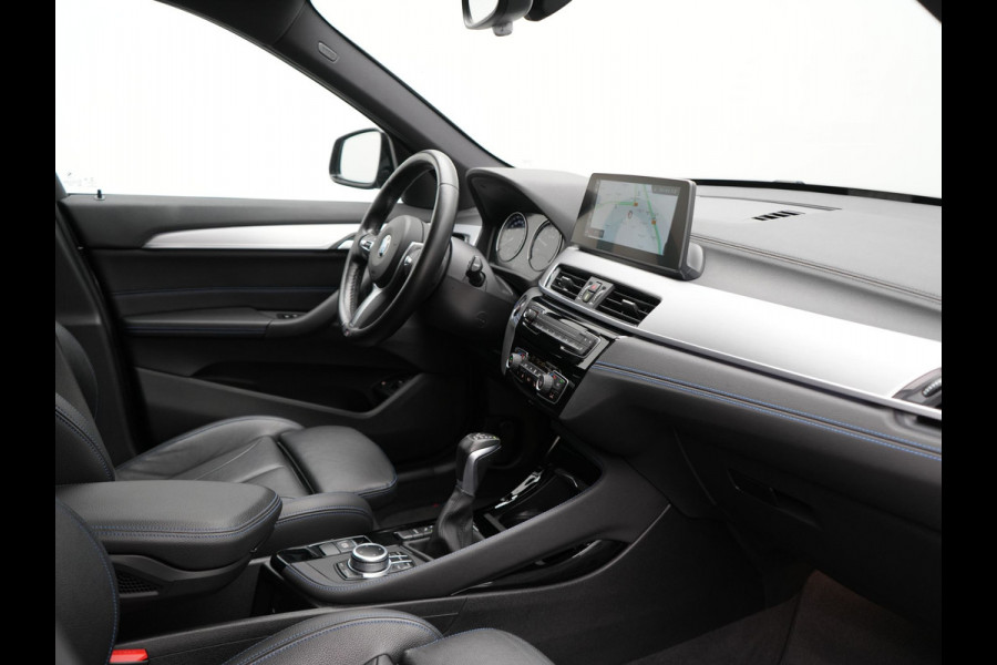 BMW X1 xDrive25e M Sport Plug In Hybrid 222pk Dealer O.H PHEV | Trekhaak Afneembaar | Head Up | Camera | M-Sport Stuur | Lederen Sportstoelen Verwarmd | Keyless | Cruise Control | Navigatie | DAB |