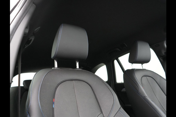 BMW X1 xDrive25e M Sport Plug In Hybrid 222pk Dealer O.H PHEV | Trekhaak Afneembaar | Head Up | Camera | M-Sport Stuur | Lederen Sportstoelen Verwarmd | Keyless | Cruise Control | Navigatie | DAB |
