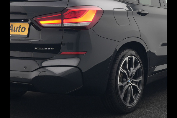 BMW X1 xDrive25e M Sport Plug In Hybrid 222pk Dealer O.H PHEV | Trekhaak Afneembaar | Head Up | Camera | M-Sport Stuur | Lederen Sportstoelen Verwarmd | Keyless | Cruise Control | Navigatie | DAB |