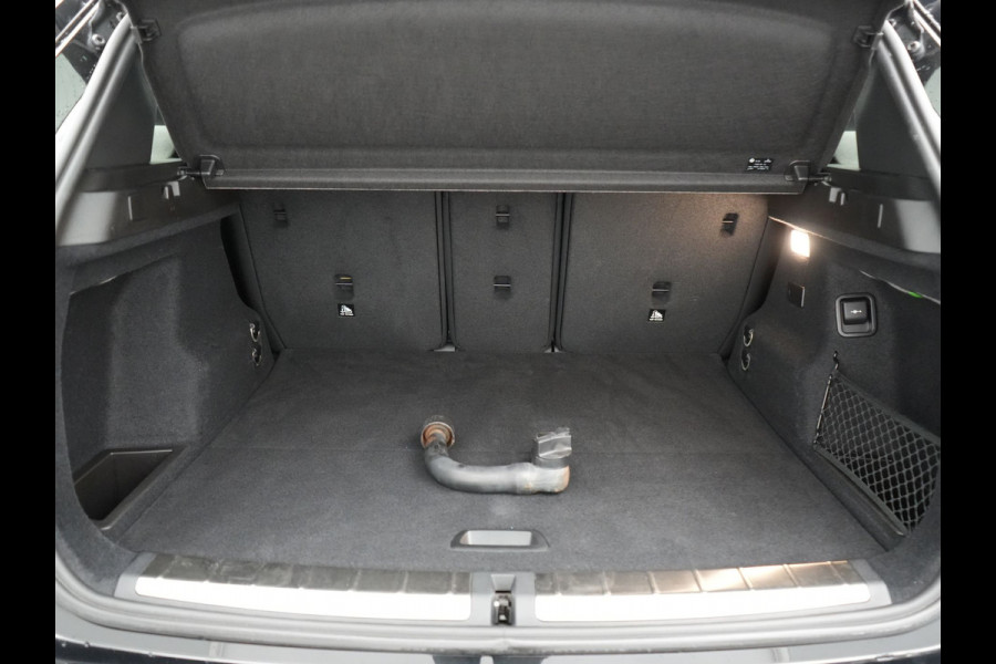 BMW X1 xDrive25e M Sport Plug In Hybrid 222pk Dealer O.H PHEV | Trekhaak Afneembaar | Head Up | Camera | M-Sport Stuur | Lederen Sportstoelen Verwarmd | Keyless | Cruise Control | Navigatie | DAB |