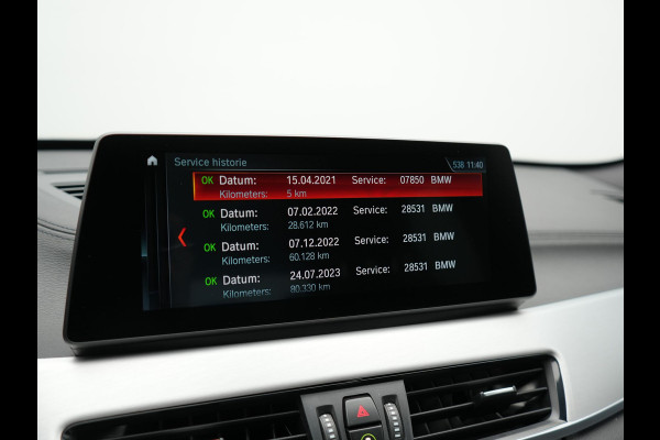 BMW X1 xDrive25e M Sport Plug In Hybrid 222pk Dealer O.H PHEV | Trekhaak Afneembaar | Head Up | Camera | M-Sport Stuur | Lederen Sportstoelen Verwarmd | Keyless | Cruise Control | Navigatie | DAB |