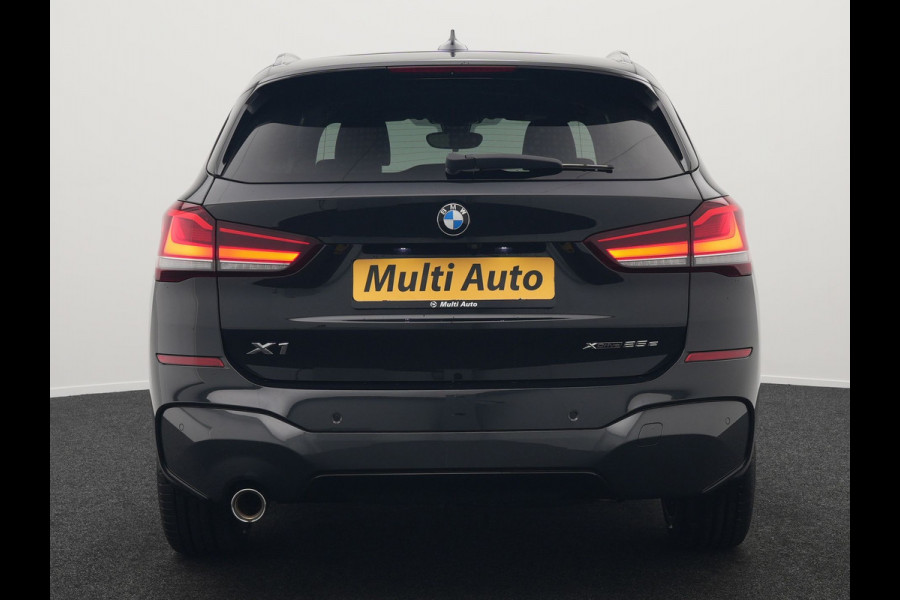 BMW X1 xDrive25e M Sport Plug In Hybrid 222pk Dealer O.H PHEV | Trekhaak Afneembaar | Head Up | Camera | M-Sport Stuur | Lederen Sportstoelen Verwarmd | Keyless | Cruise Control | Navigatie | DAB |
