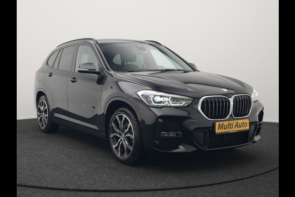 BMW X1 xDrive25e M Sport Plug In Hybrid 222pk Dealer O.H PHEV | Trekhaak Afneembaar | Head Up | Camera | M-Sport Stuur | Lederen Sportstoelen Verwarmd | Keyless | Cruise Control | Navigatie | DAB |