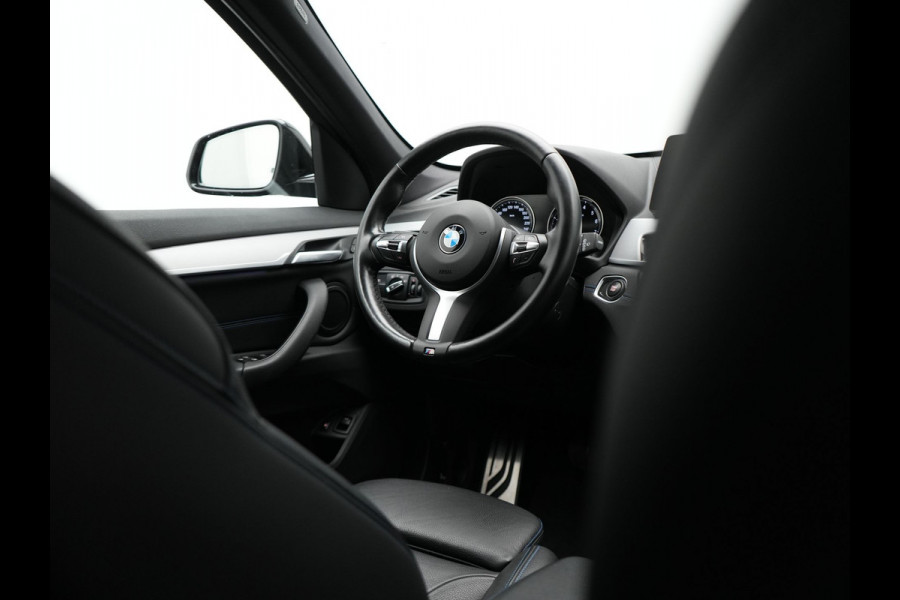 BMW X1 xDrive25e M Sport Plug In Hybrid 222pk Dealer O.H PHEV | Trekhaak Afneembaar | Head Up | Camera | M-Sport Stuur | Lederen Sportstoelen Verwarmd | Keyless | Cruise Control | Navigatie | DAB |