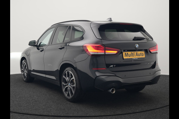BMW X1 xDrive25e M Sport Plug In Hybrid 222pk Dealer O.H PHEV | Trekhaak Afneembaar | Head Up | Camera | M-Sport Stuur | Lederen Sportstoelen Verwarmd | Keyless | Cruise Control | Navigatie | DAB |
