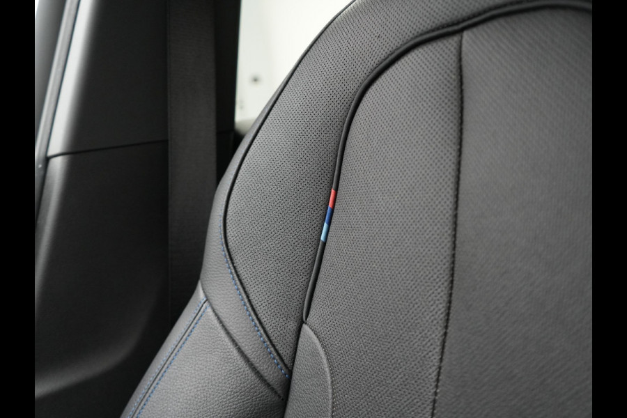 BMW X1 xDrive25e M Sport Plug In Hybrid 222pk Dealer O.H PHEV | Trekhaak Afneembaar | Head Up | Camera | M-Sport Stuur | Lederen Sportstoelen Verwarmd | Keyless | Cruise Control | Navigatie | DAB |