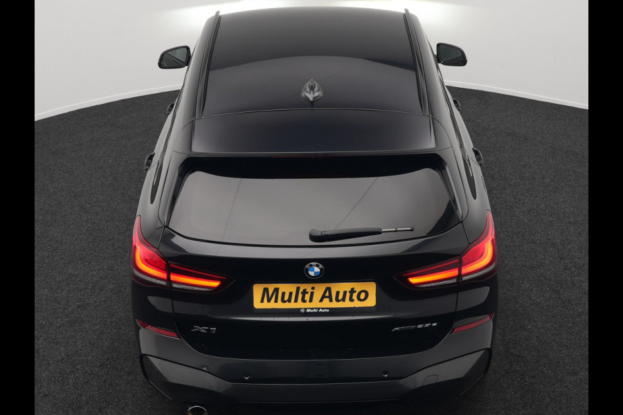 BMW X1 xDrive25e M Sport Plug In Hybrid 222pk Dealer O.H PHEV | Trekhaak Afneembaar | Head Up | Camera | M-Sport Stuur | Lederen Sportstoelen Verwarmd | Keyless | Cruise Control | Navigatie | DAB |