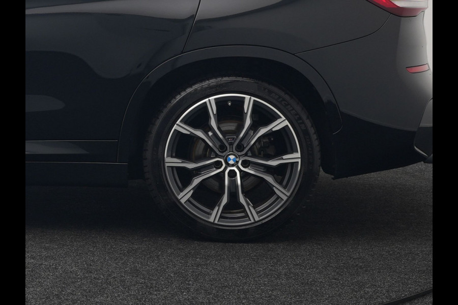 BMW X1 xDrive25e M Sport Plug In Hybrid 222pk Dealer O.H PHEV | Trekhaak Afneembaar | Head Up | Camera | M-Sport Stuur | Lederen Sportstoelen Verwarmd | Keyless | Cruise Control | Navigatie | DAB |